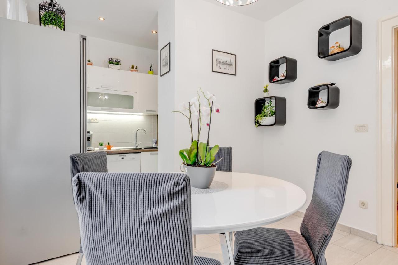 Worek Apartma *